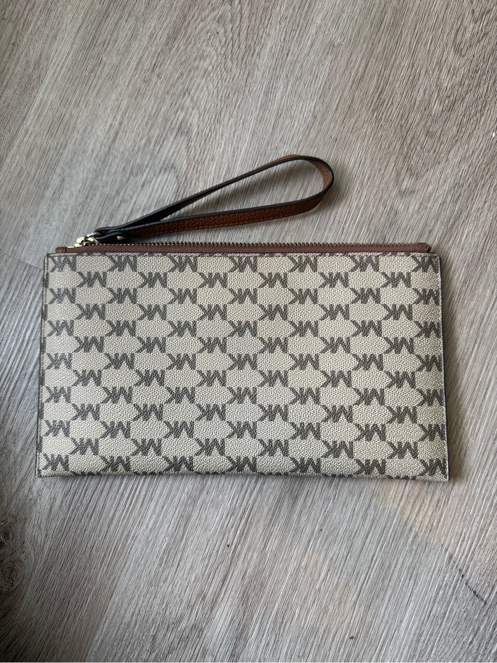 Michael Kors Jet Set Beige Canvas MK Logo Wristlet with Brown Trim - Picture 2 of 5
